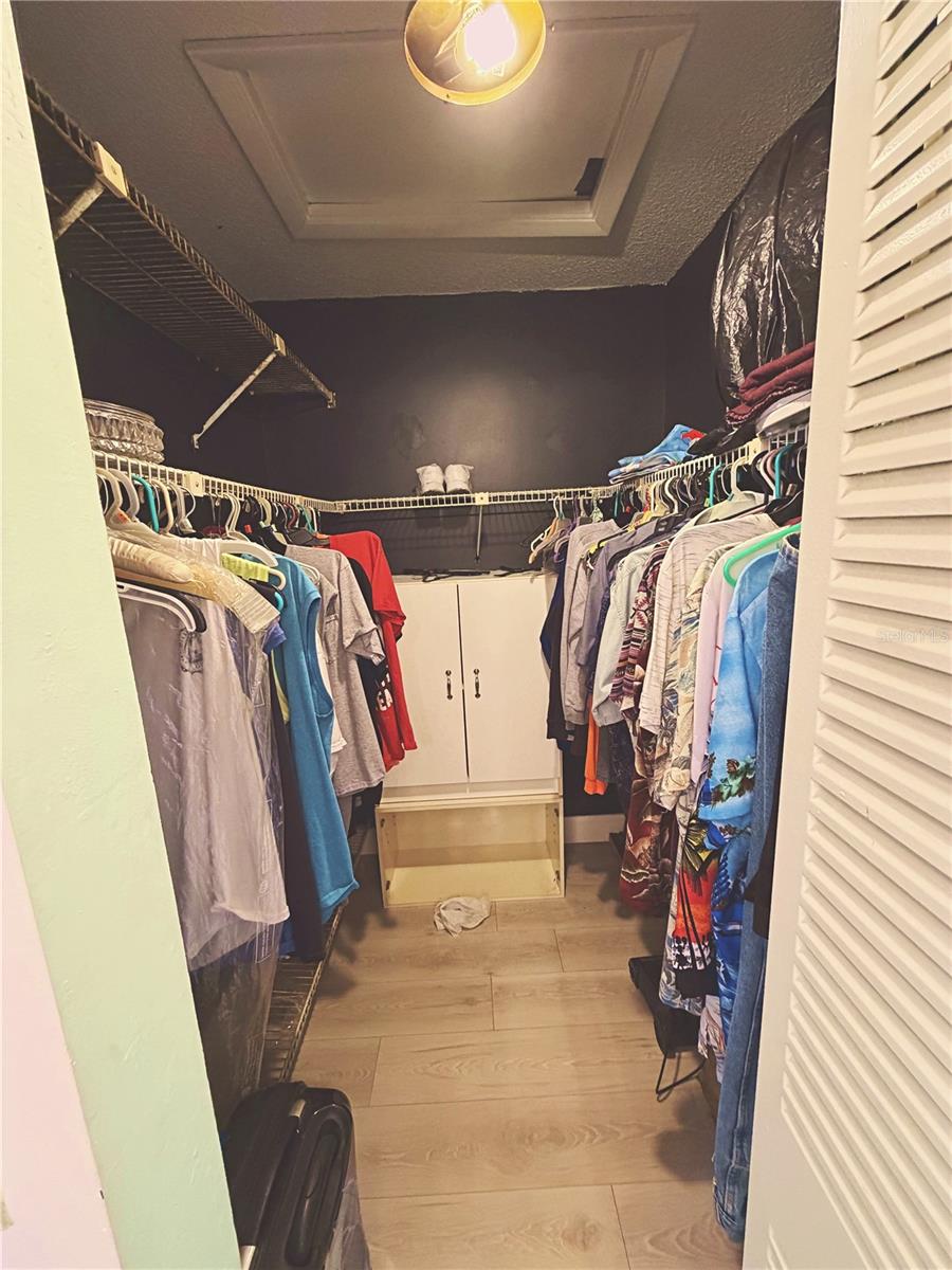 GOLDEN LAKES VILLAGE CONDO E - Residential