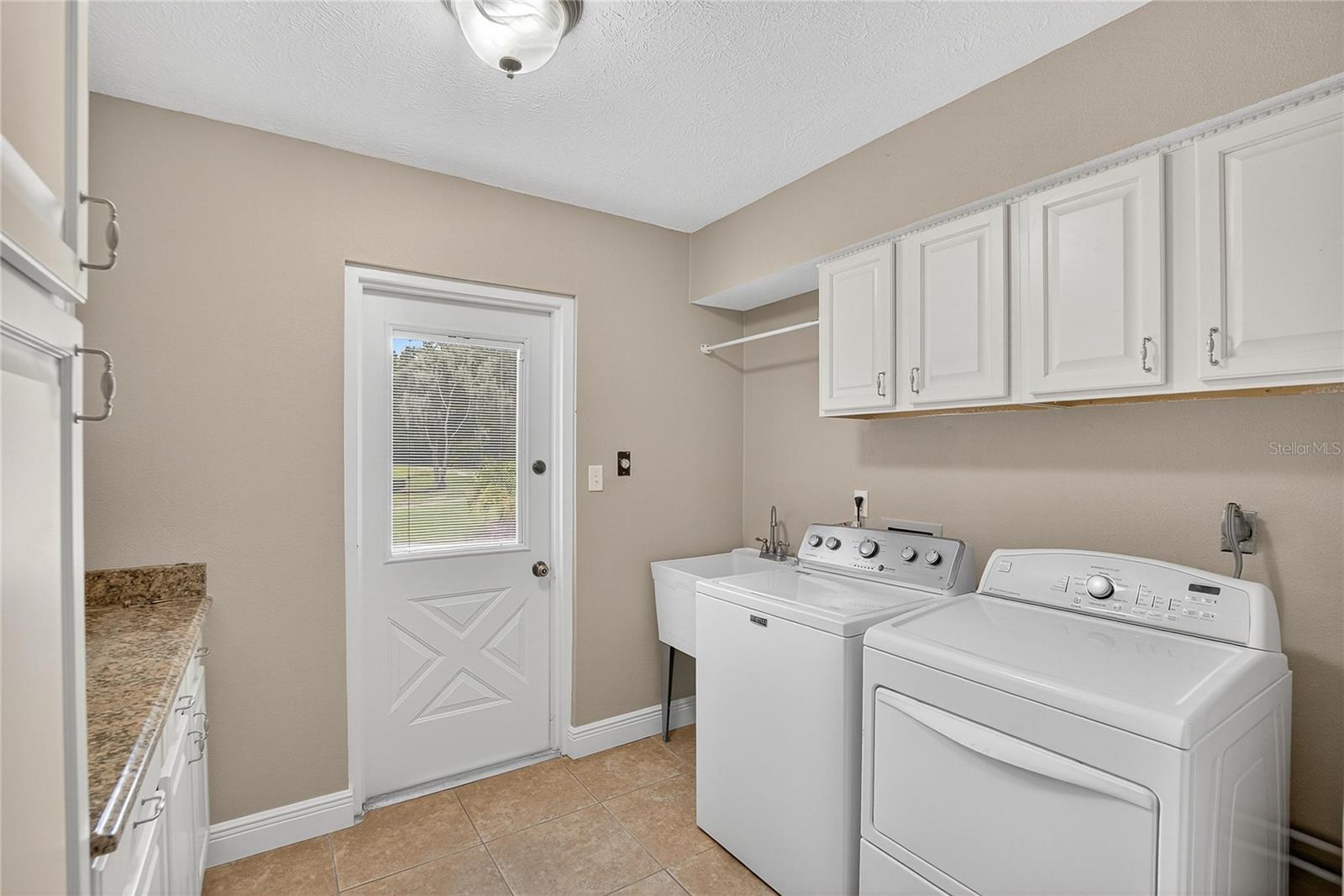 ROSELAND PARK - Residential