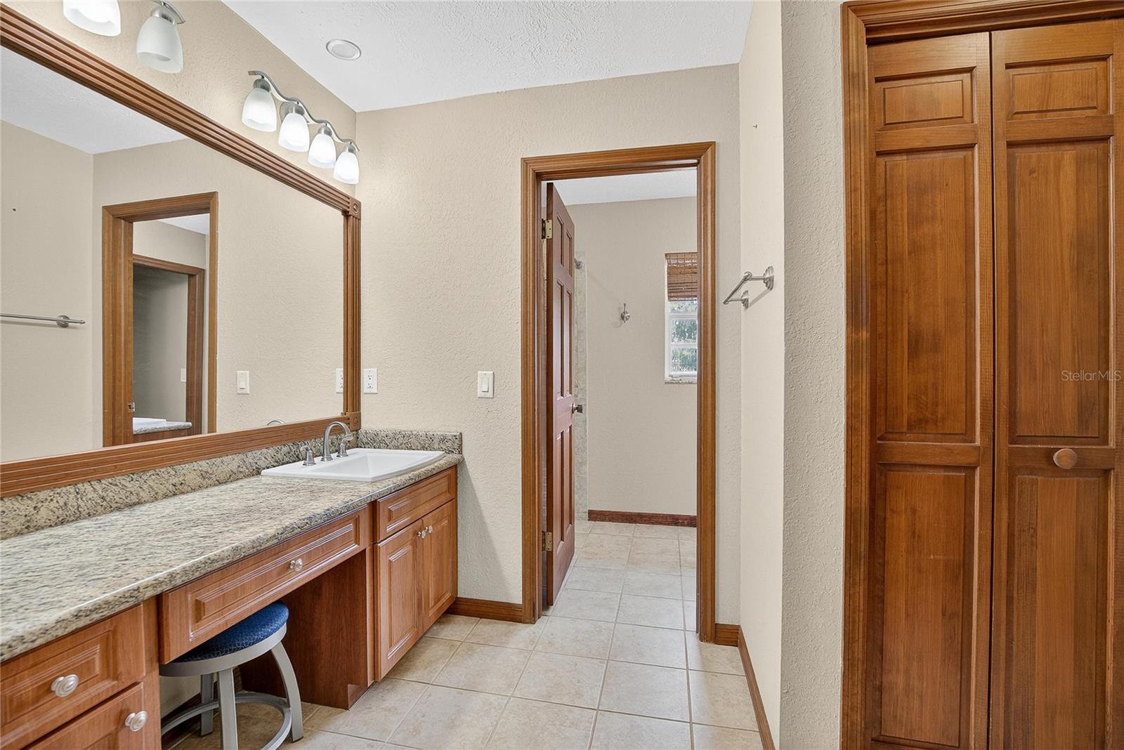 ROSELAND PARK - Residential