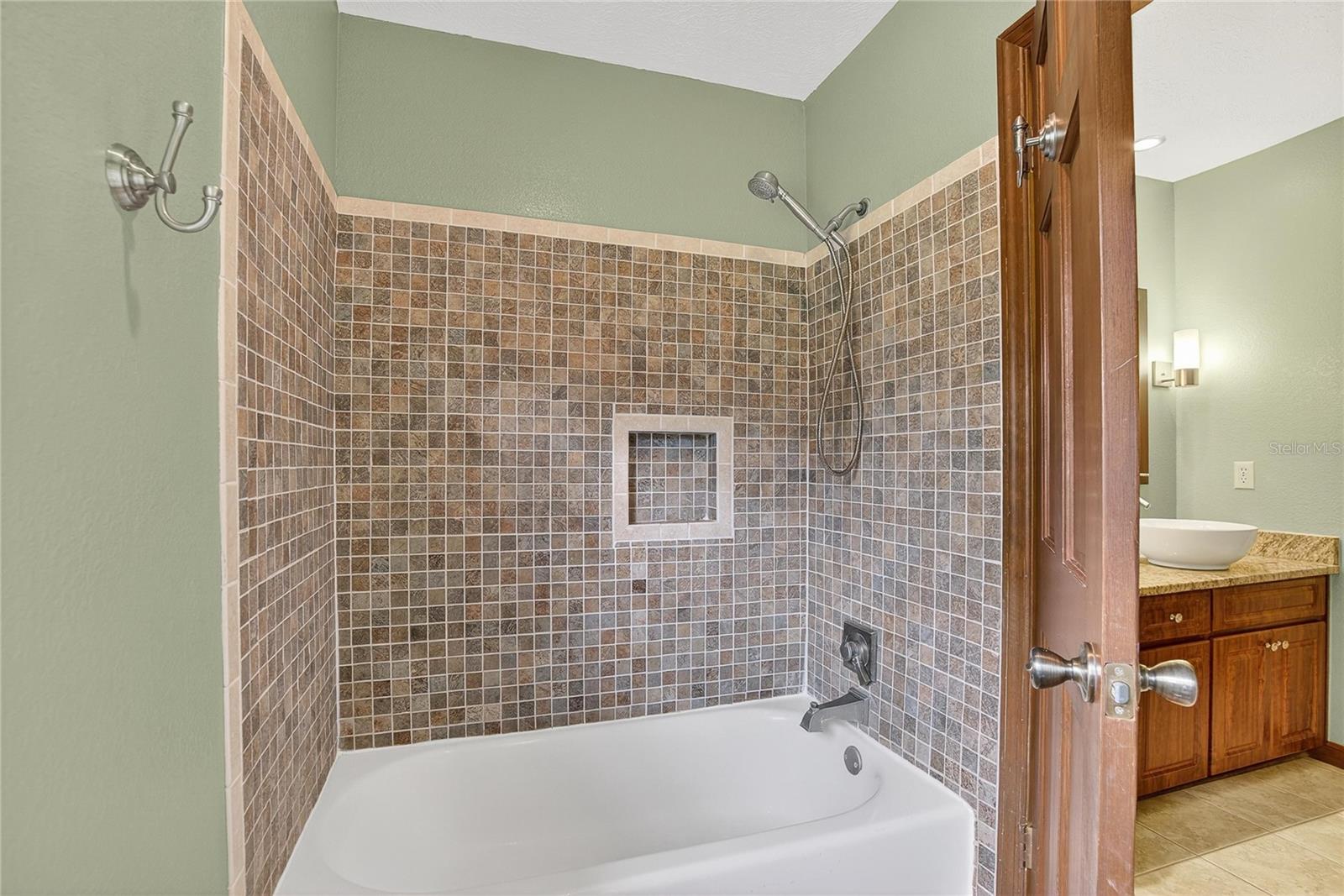 ROSELAND PARK - Residential
