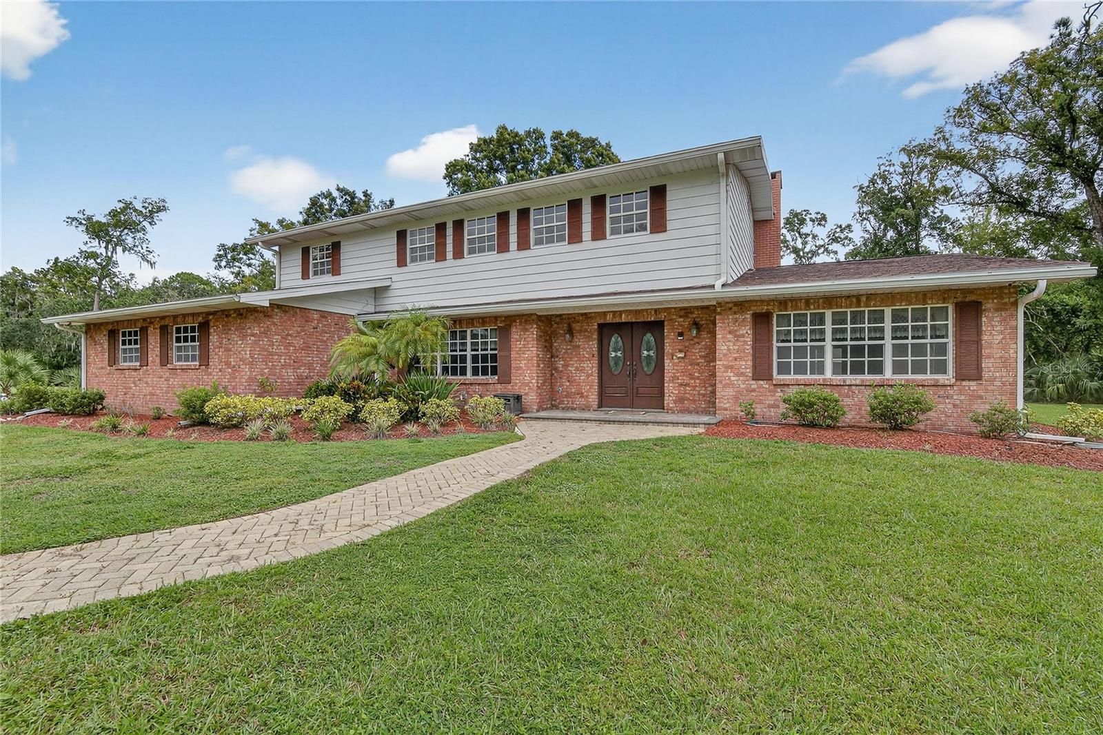 ROSELAND PARK - Residential
