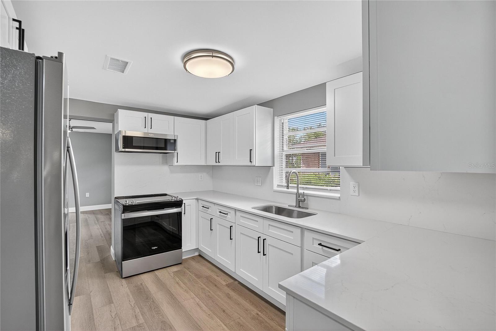 ROSELAND PARK - Residential