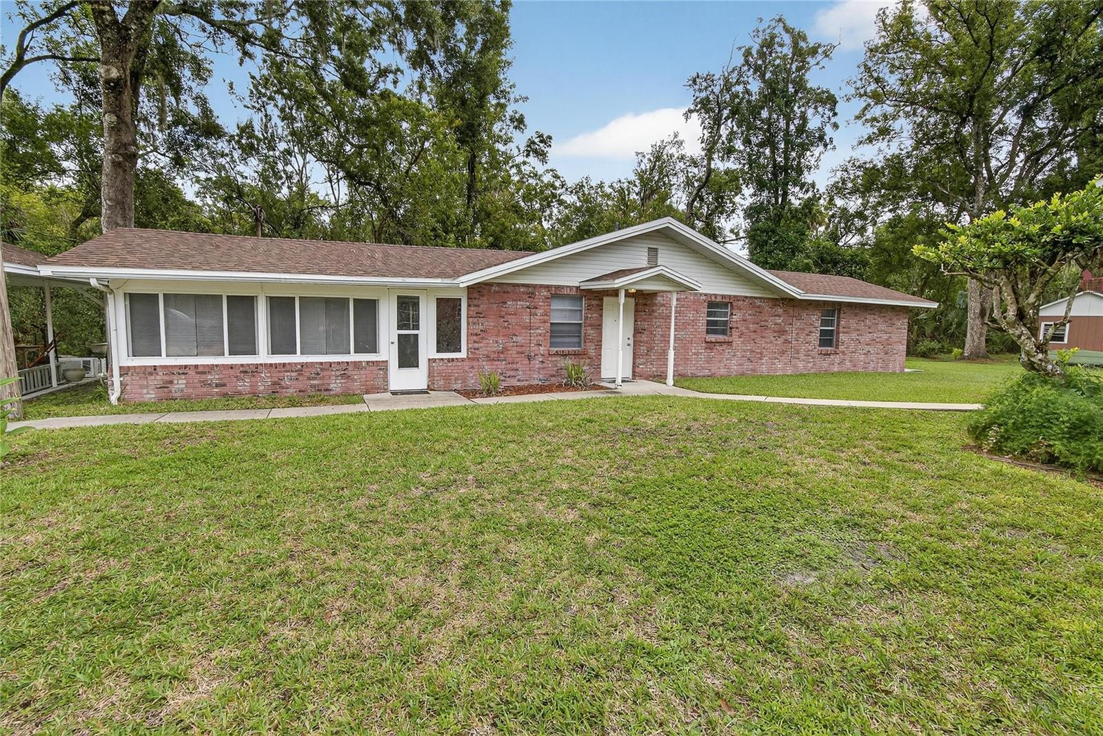 ROSELAND PARK - Residential