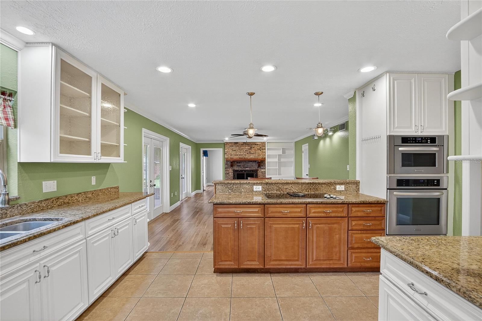 ROSELAND PARK - Residential
