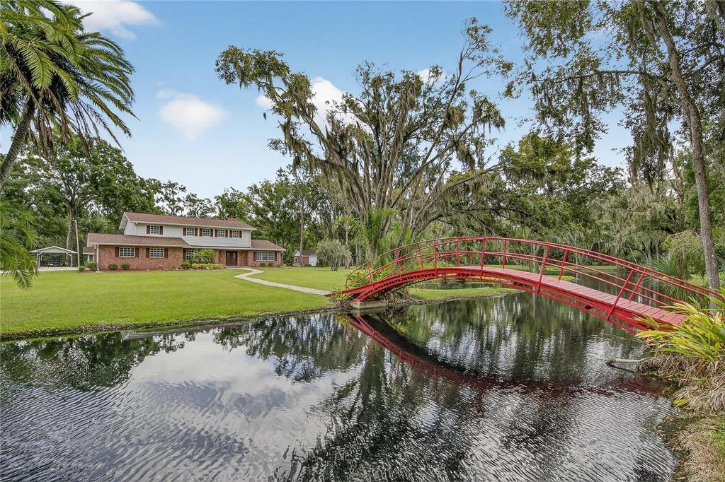 Photo of 1502 Azalea Street, Plant City, FL 33563 (MLS # TB8434025)