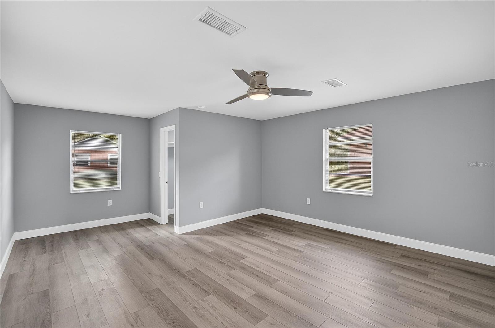 ROSELAND PARK - Residential