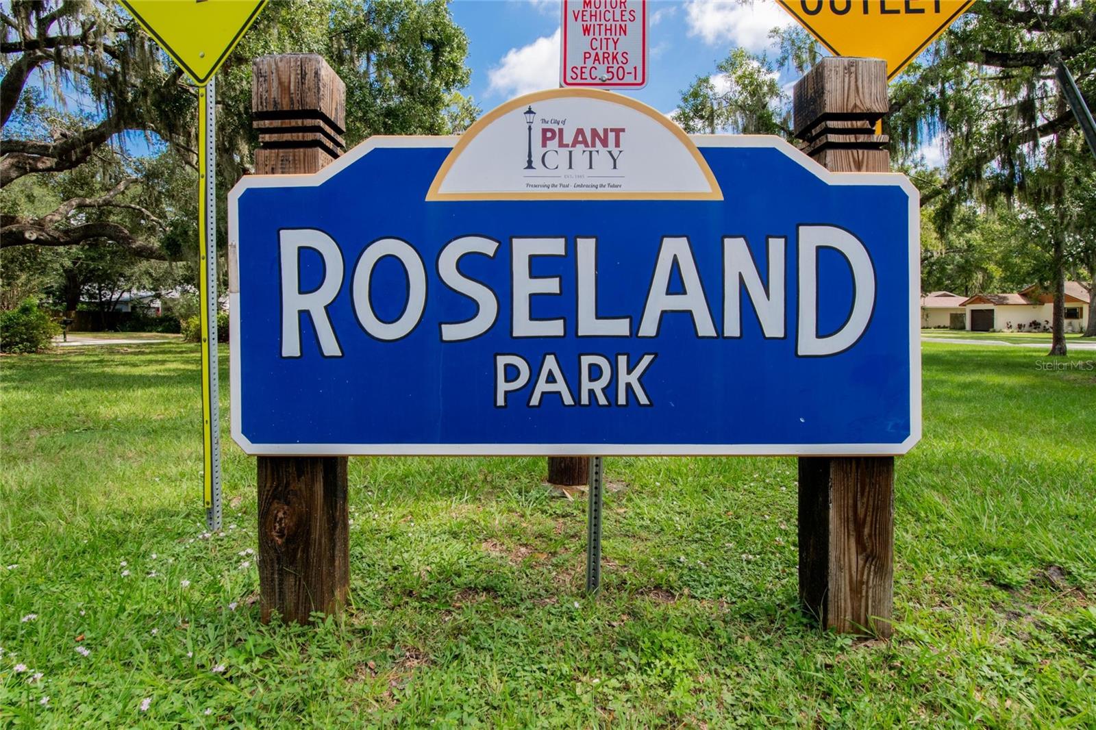 ROSELAND PARK - Residential