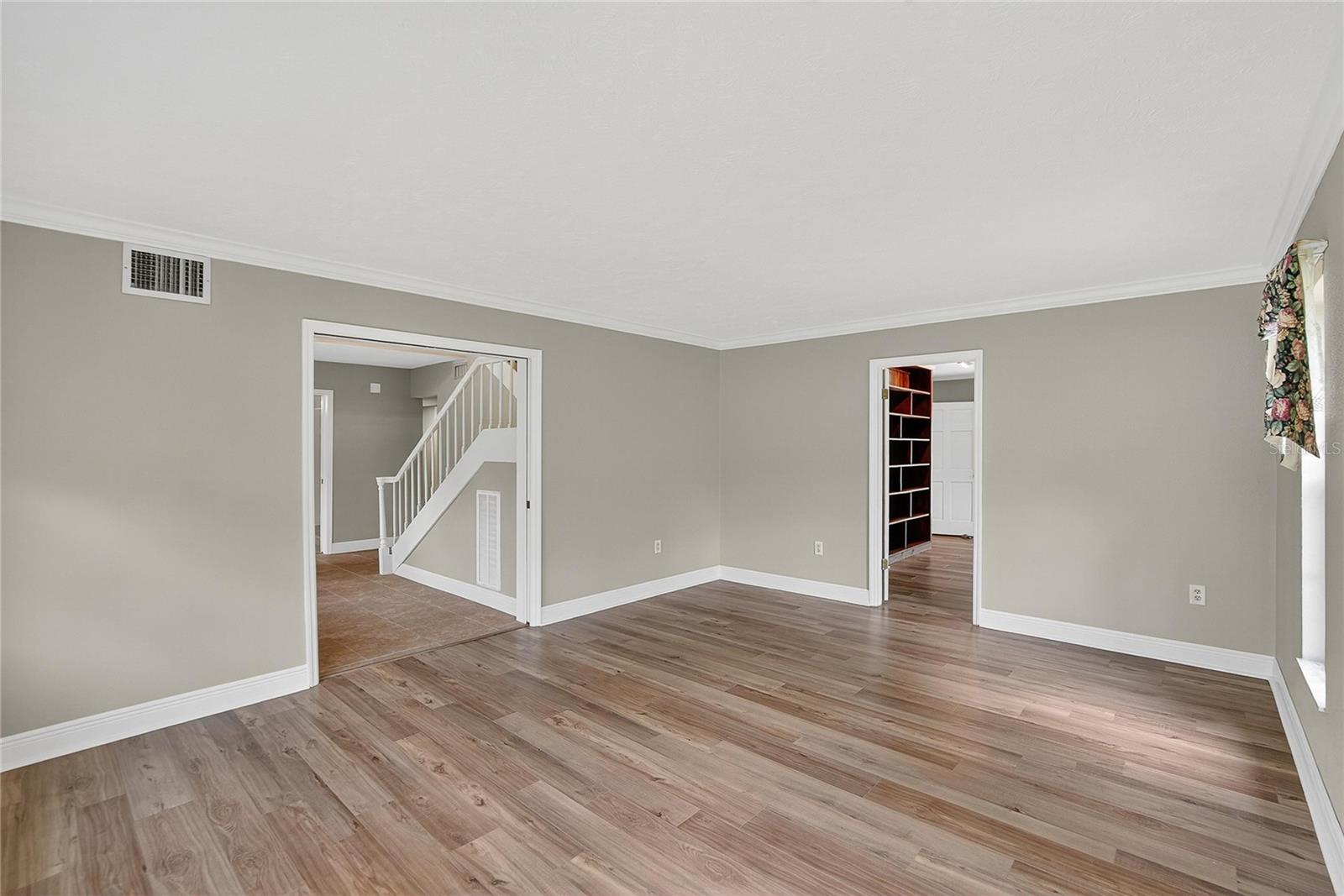 ROSELAND PARK - Residential