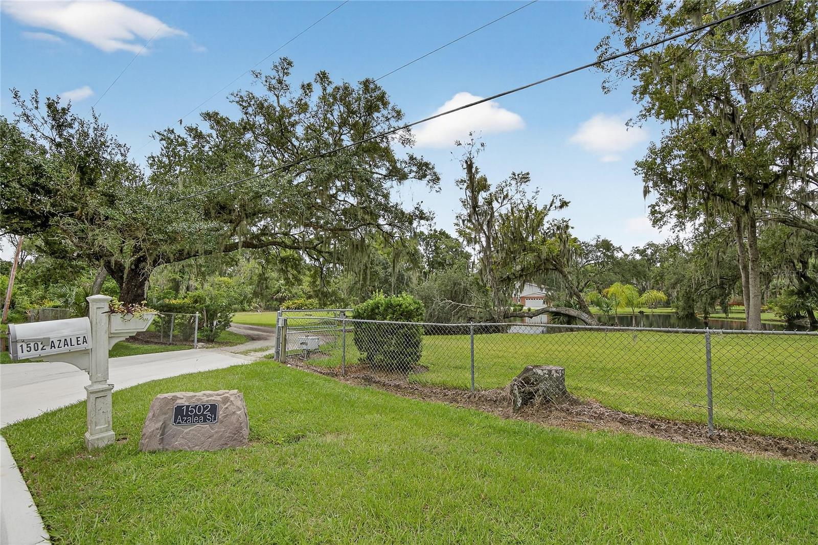 ROSELAND PARK - Residential