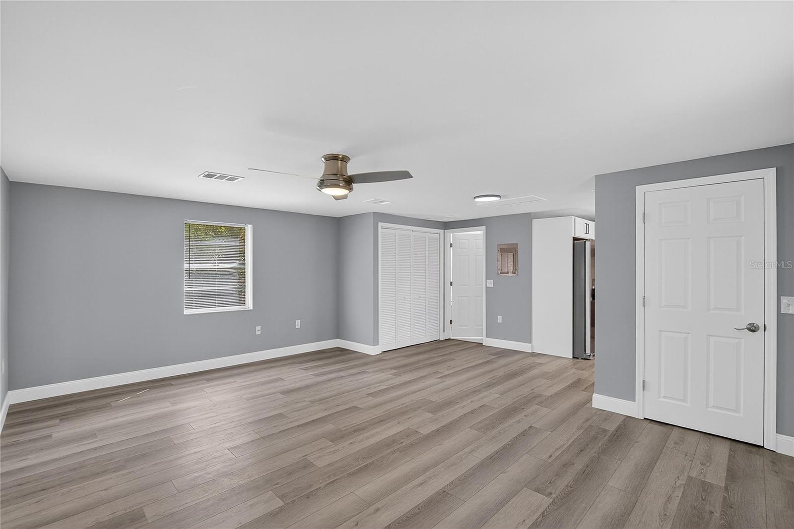 ROSELAND PARK - Residential