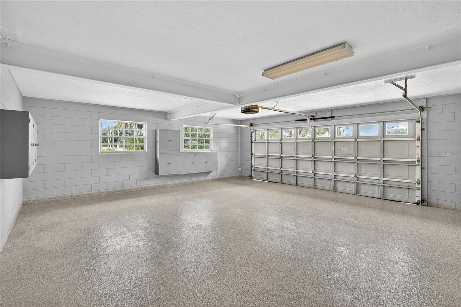 ROSELAND PARK - Residential