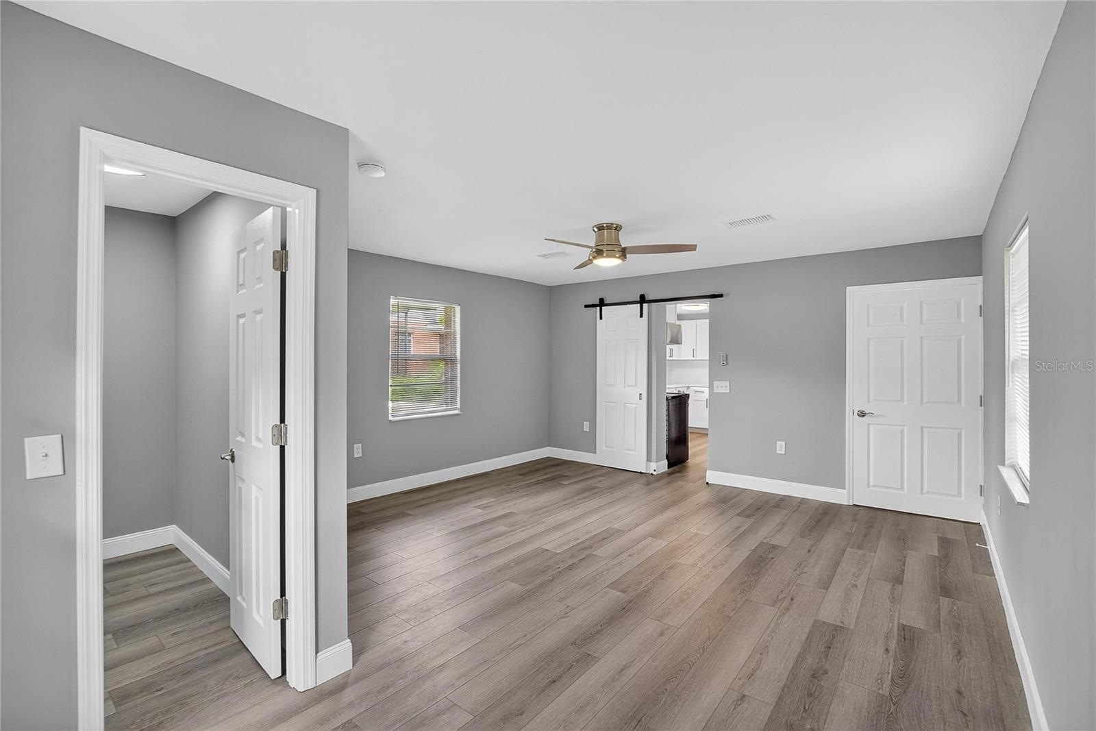 ROSELAND PARK - Residential