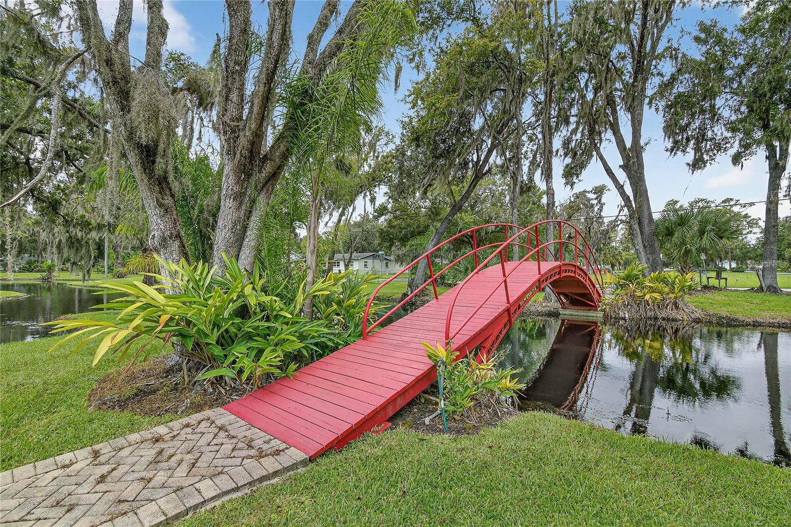 ROSELAND PARK - Residential