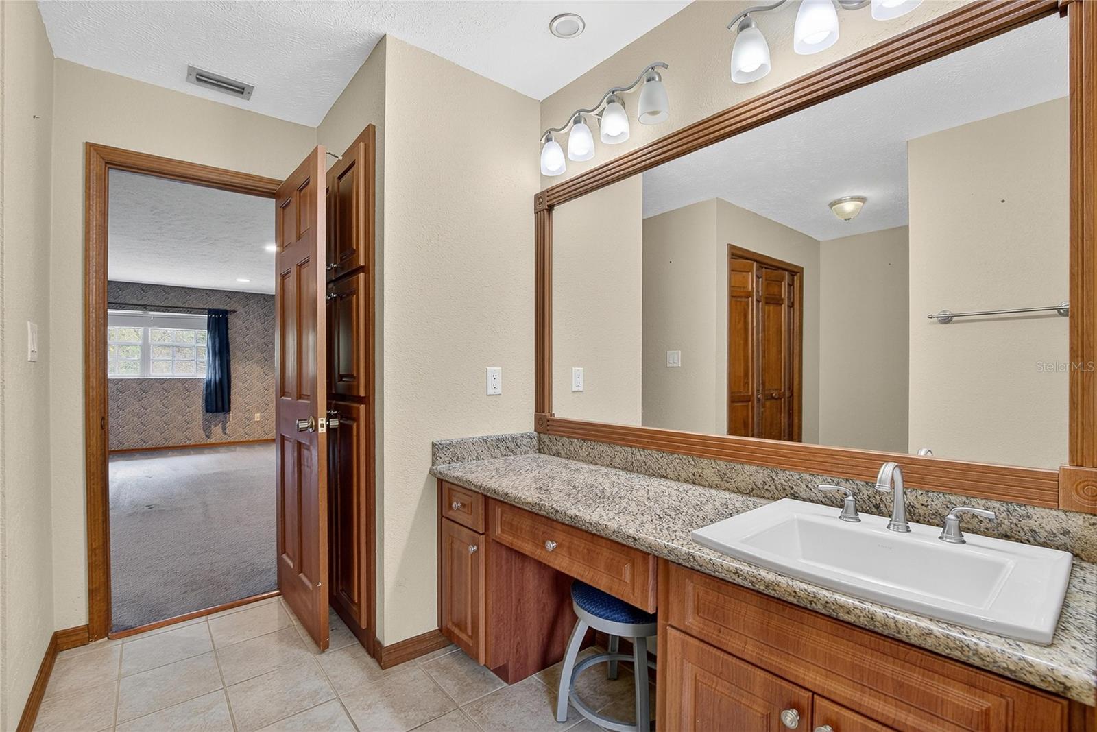 ROSELAND PARK - Residential