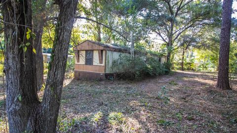 Photo of 630 SW Susan Avenue, Keystone Heights, FL 32656 (MLS # GC534195)