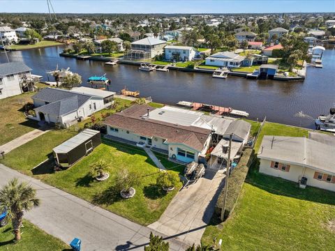 A home in HERNANDO BEACH