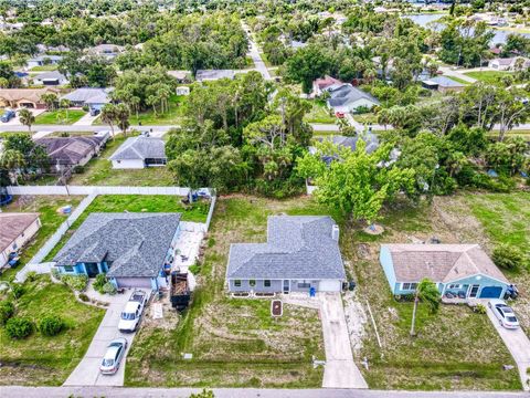 A home in NORTH PORT