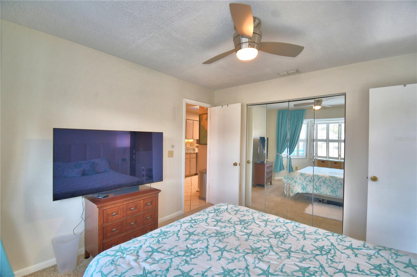 COLONNADES PH 03 - Residential