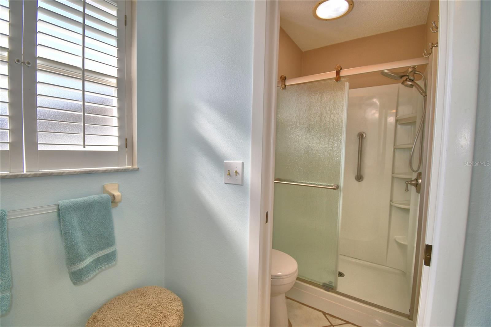 COLONNADES PH 03 - Residential