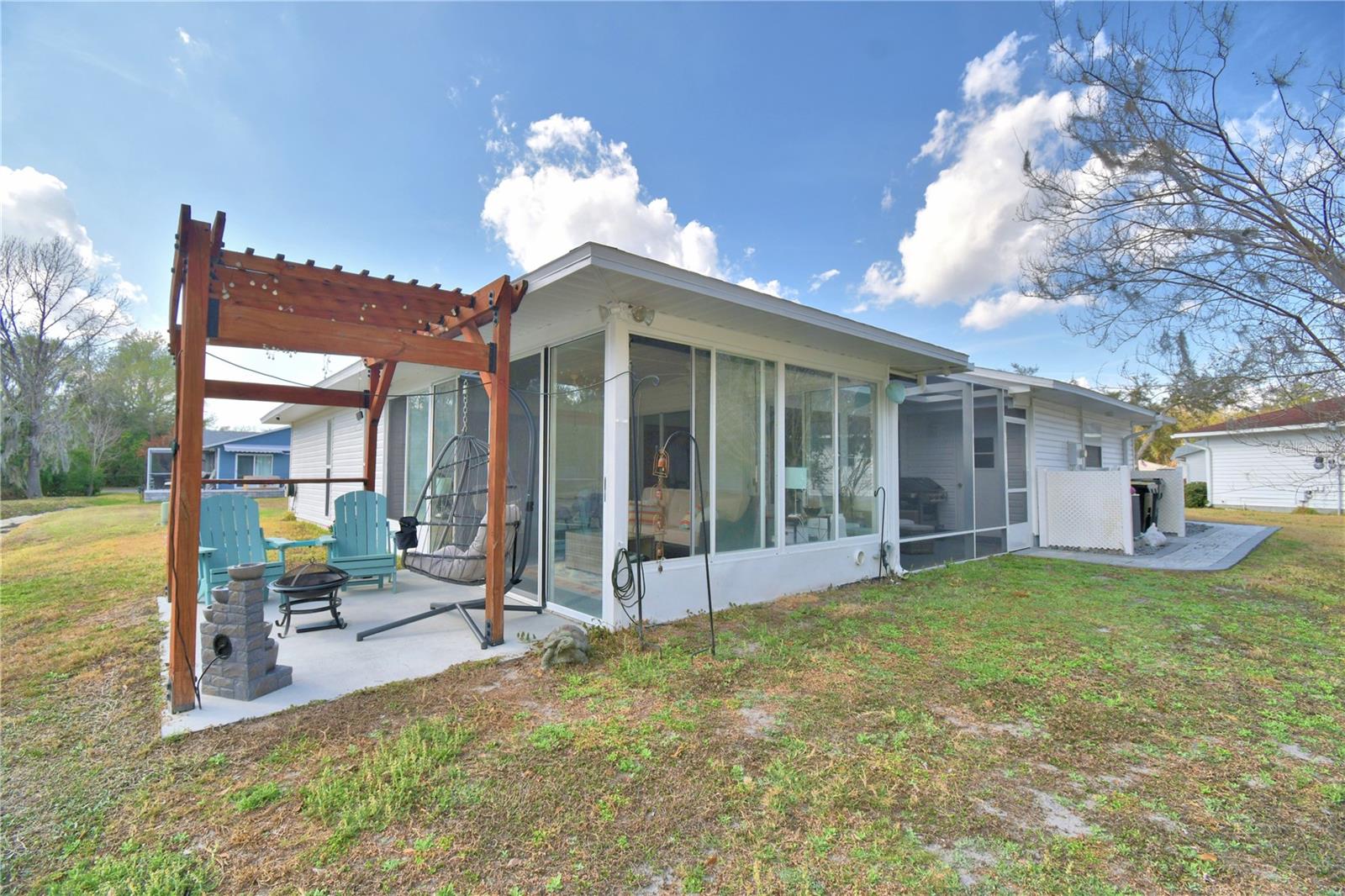 COLONNADES PH 03 - Residential