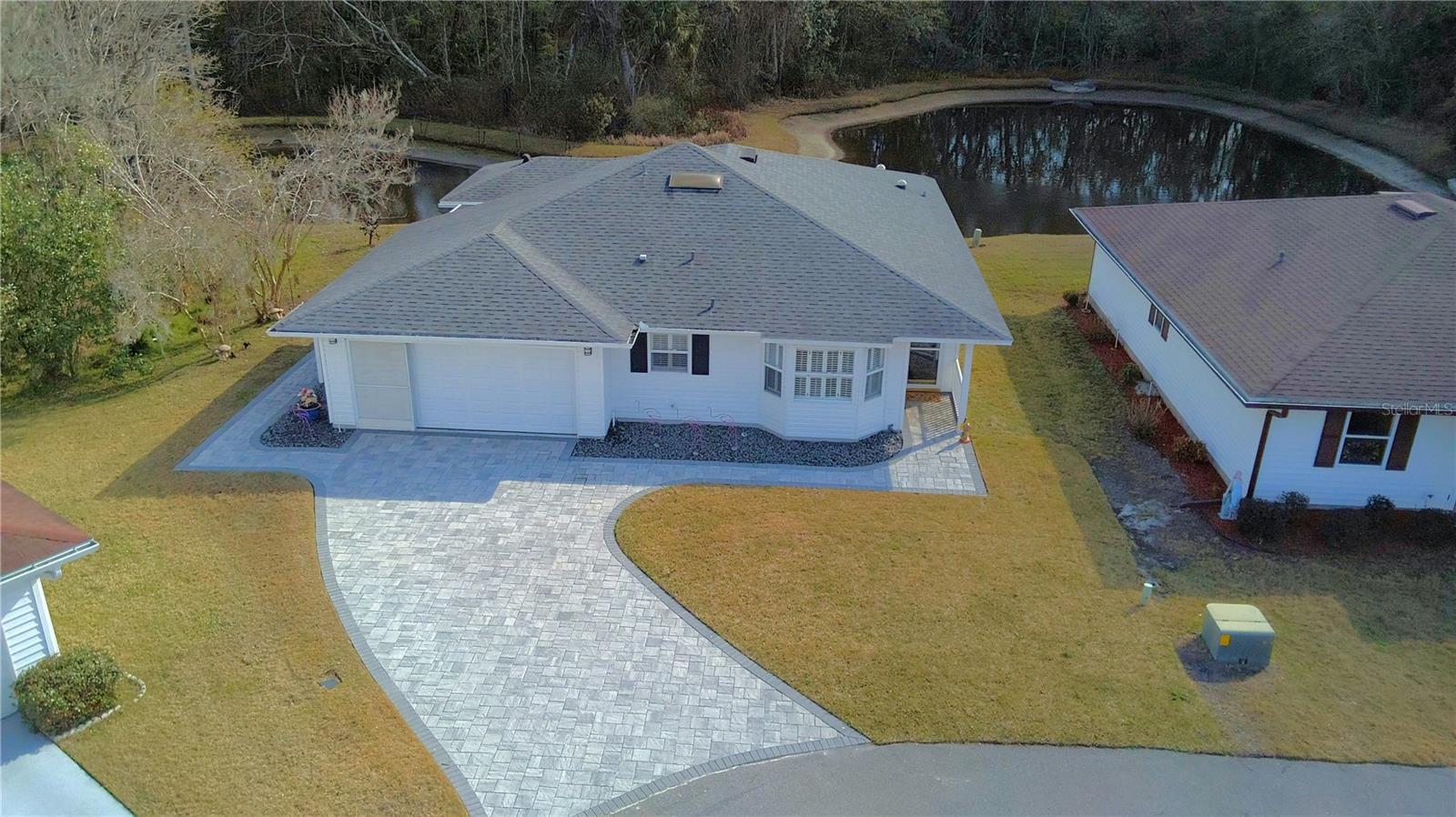 COLONNADES PH 03 - Residential