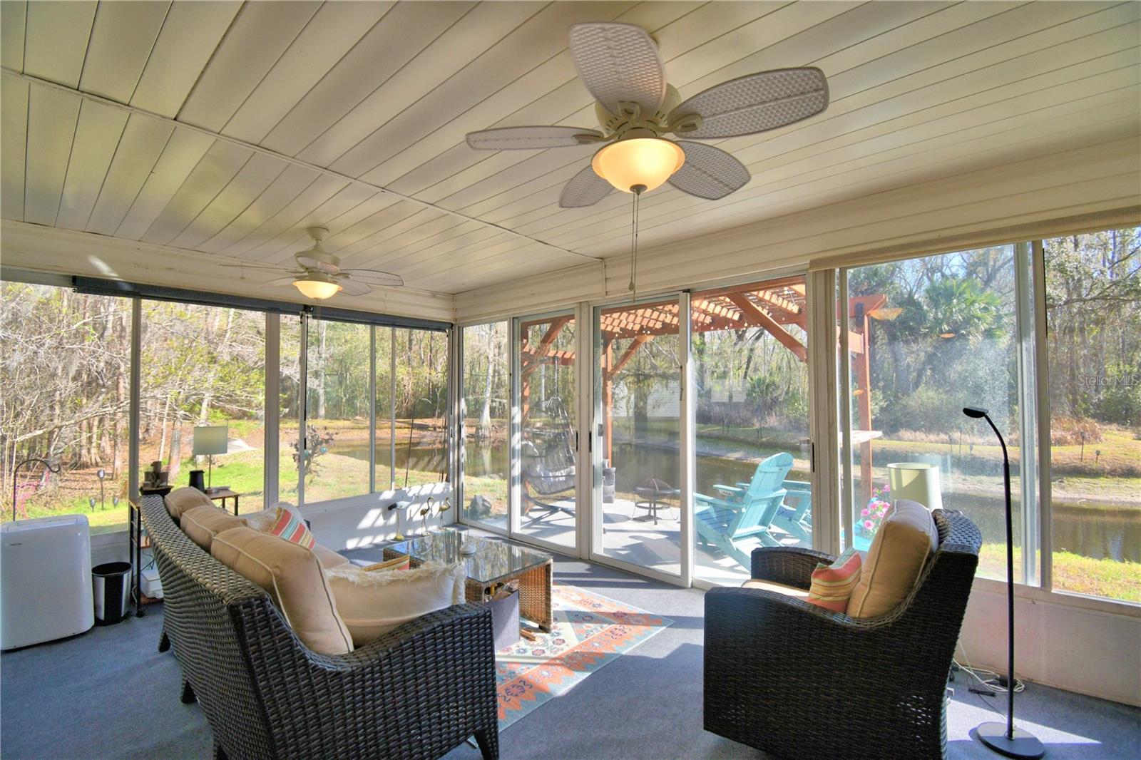 COLONNADES PH 03 - Residential