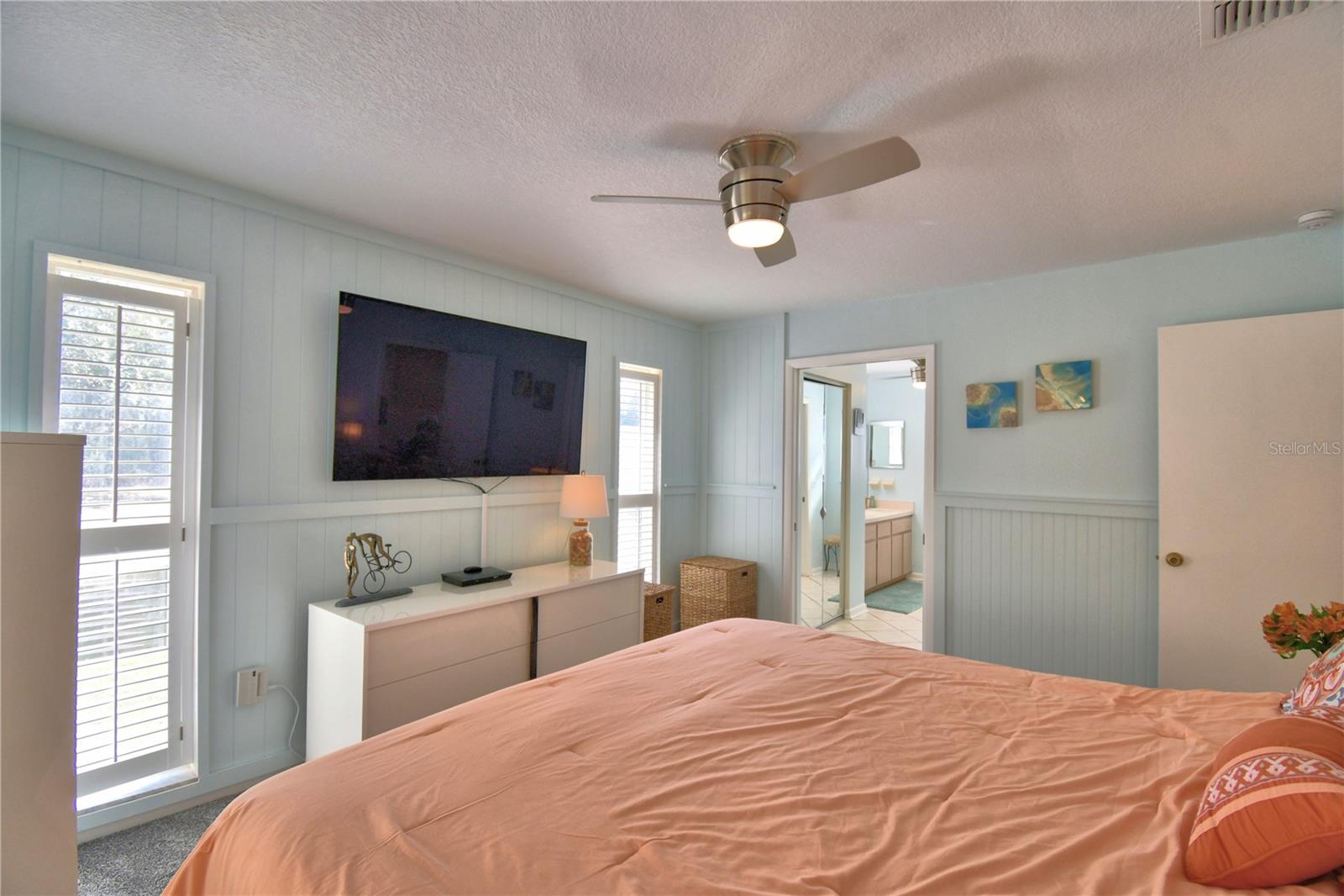 COLONNADES PH 03 - Residential