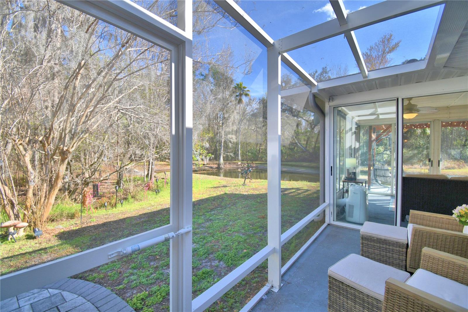 COLONNADES PH 03 - Residential