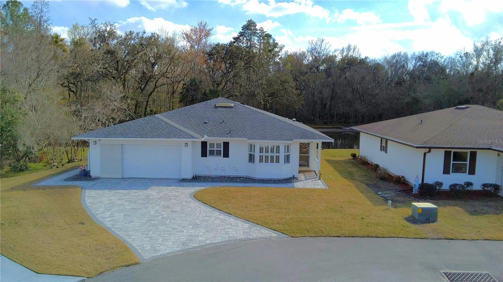 COLONNADES PH 03 - Residential