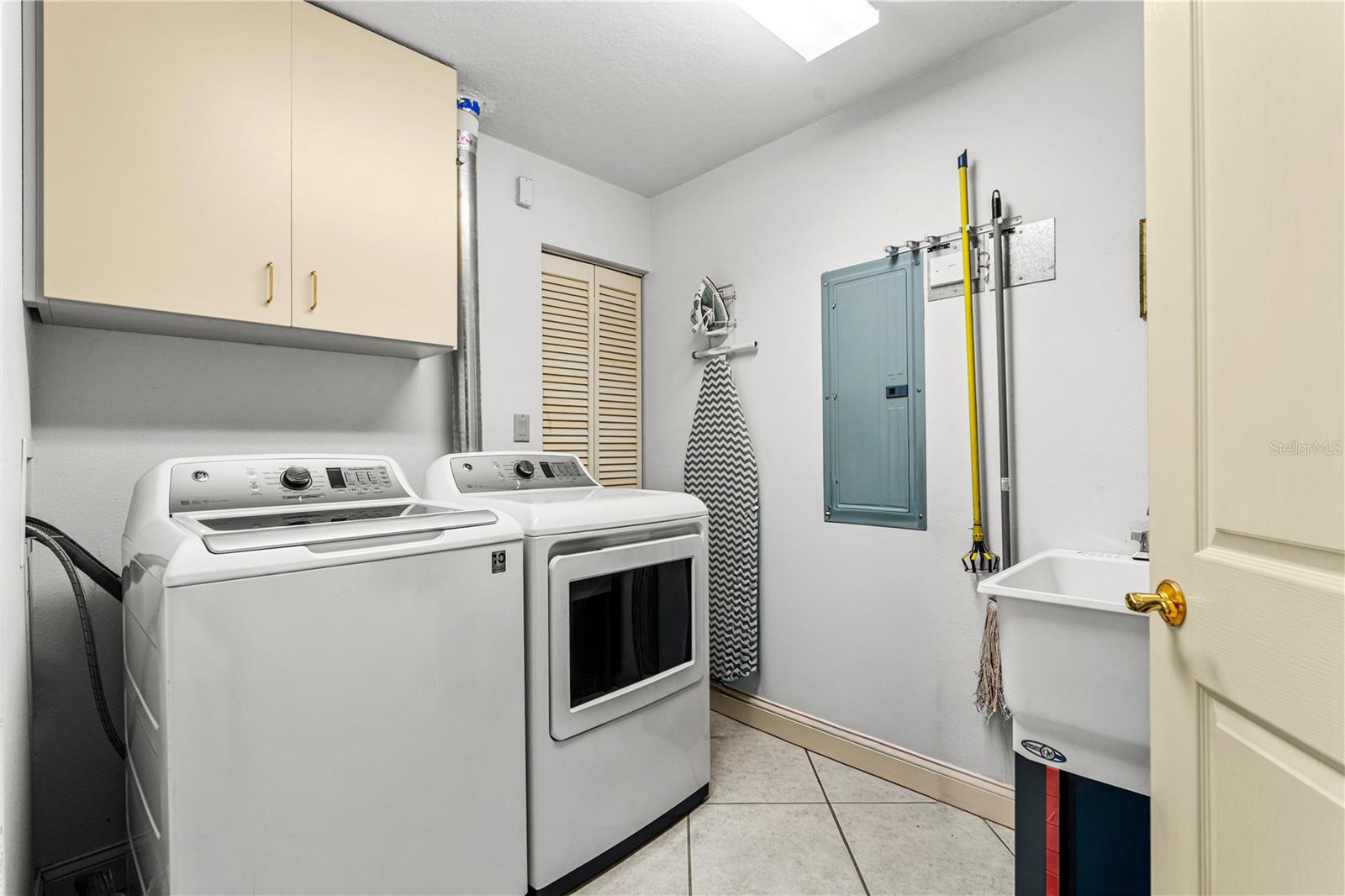 MEDITERREAN CONDO - Residential