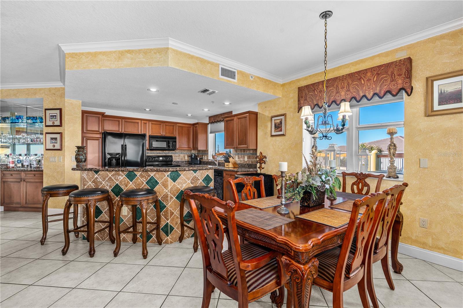 MEDITERREAN CONDO - Residential