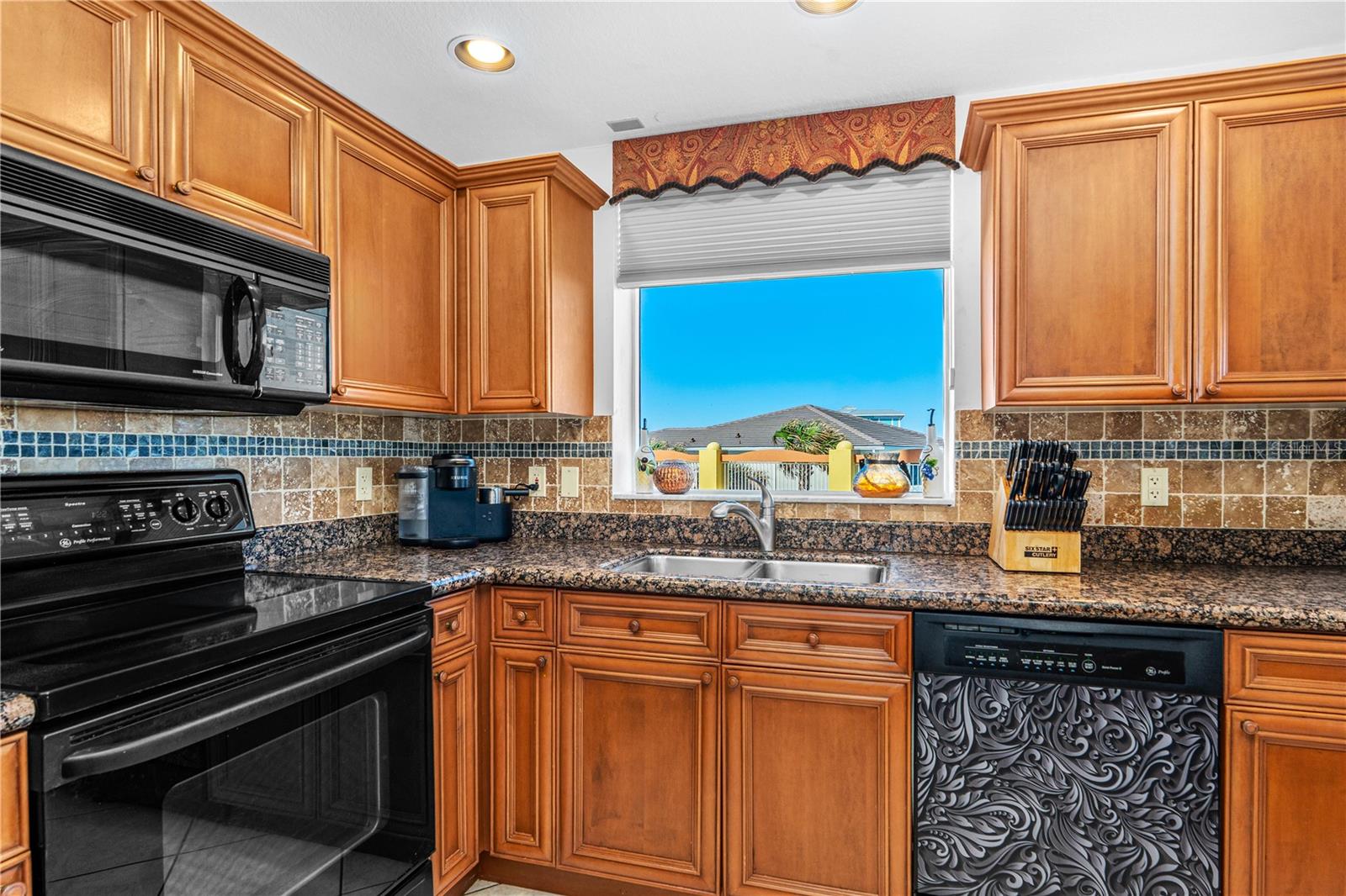 MEDITERREAN CONDO - Residential