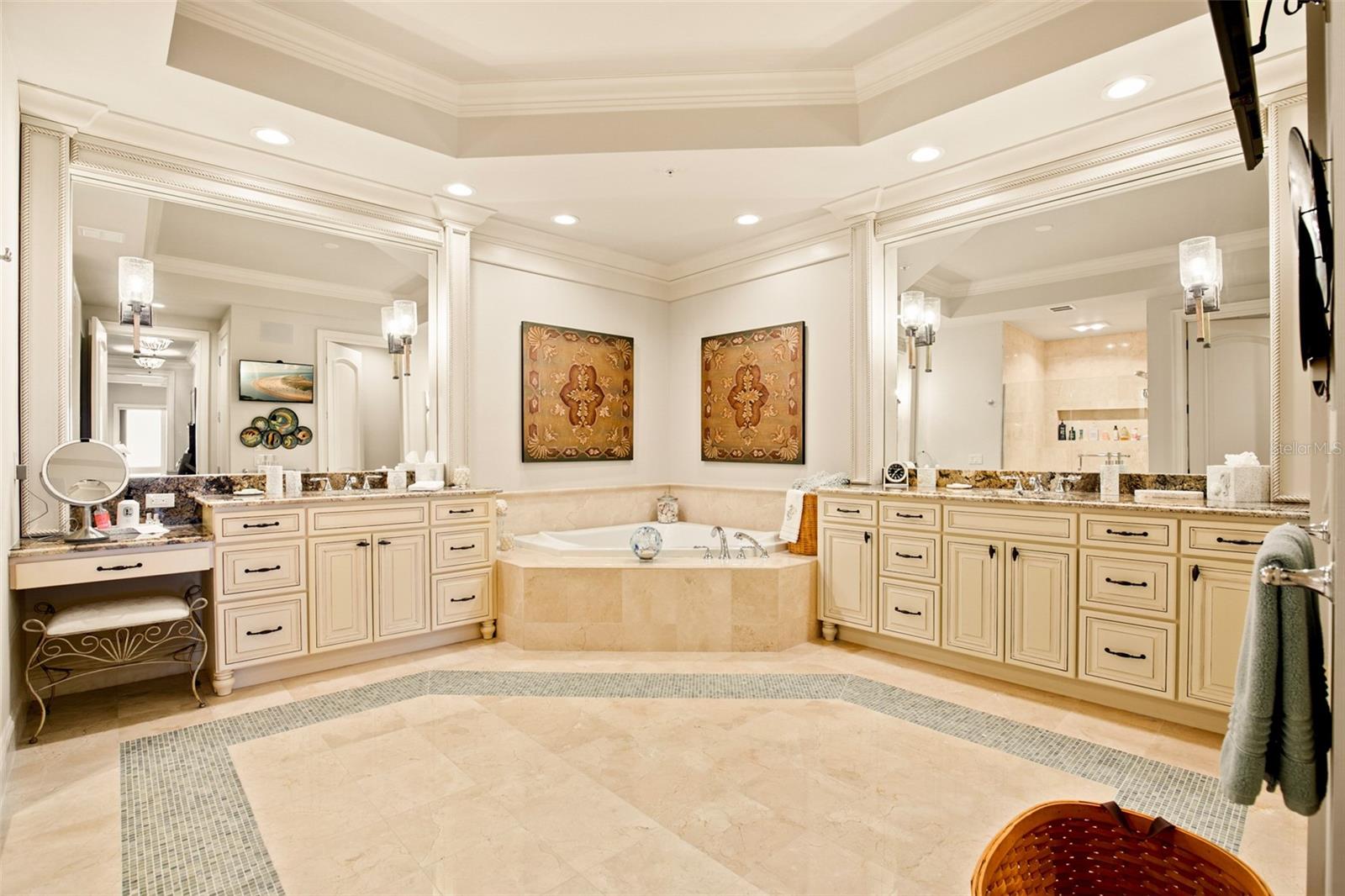 HAMMOCK DUNES - Residential