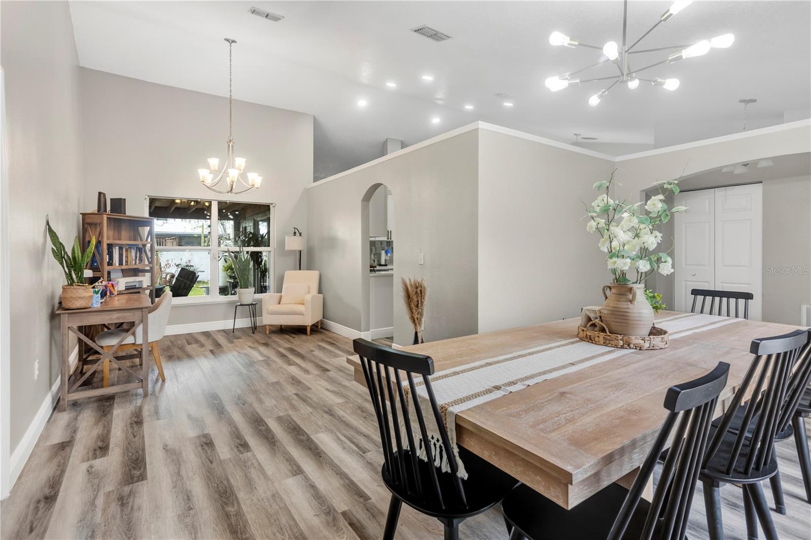 DELTONA LAKES UNIT 07 - Residential