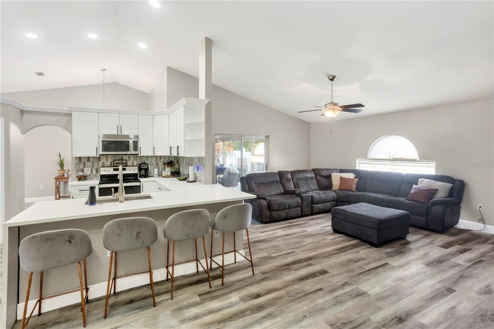 DELTONA LAKES UNIT 07 - Residential