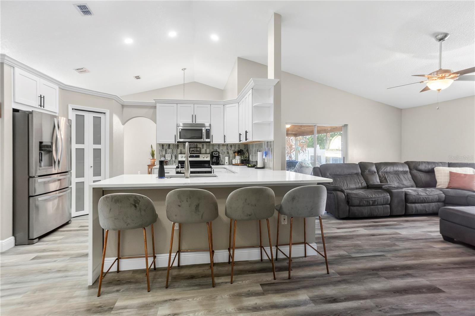 DELTONA LAKES UNIT 07 - Residential