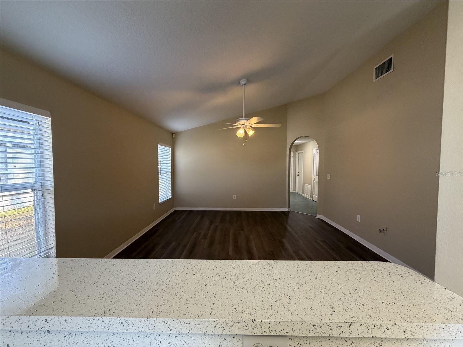 CARPENTERS RUN PH 04B - Residential Lease