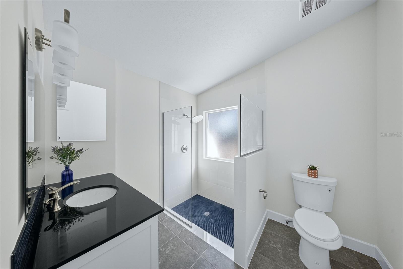 DEER RUN UNIT 16 - Residential