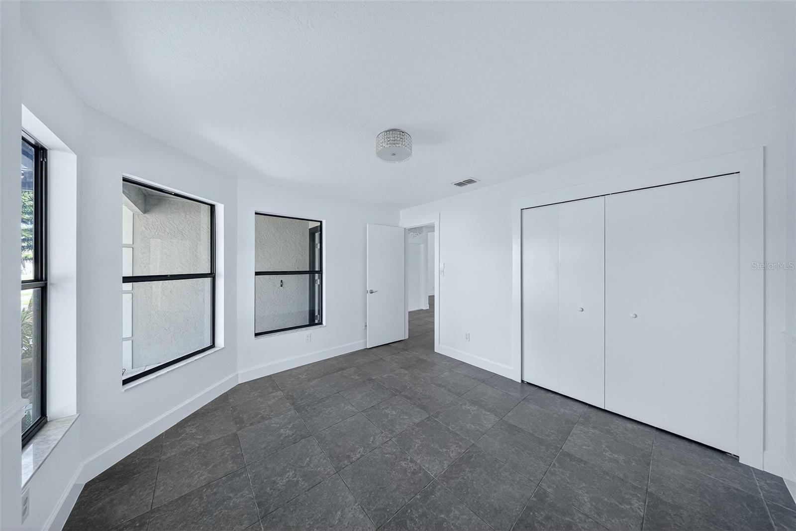 DEER RUN UNIT 16 - Residential