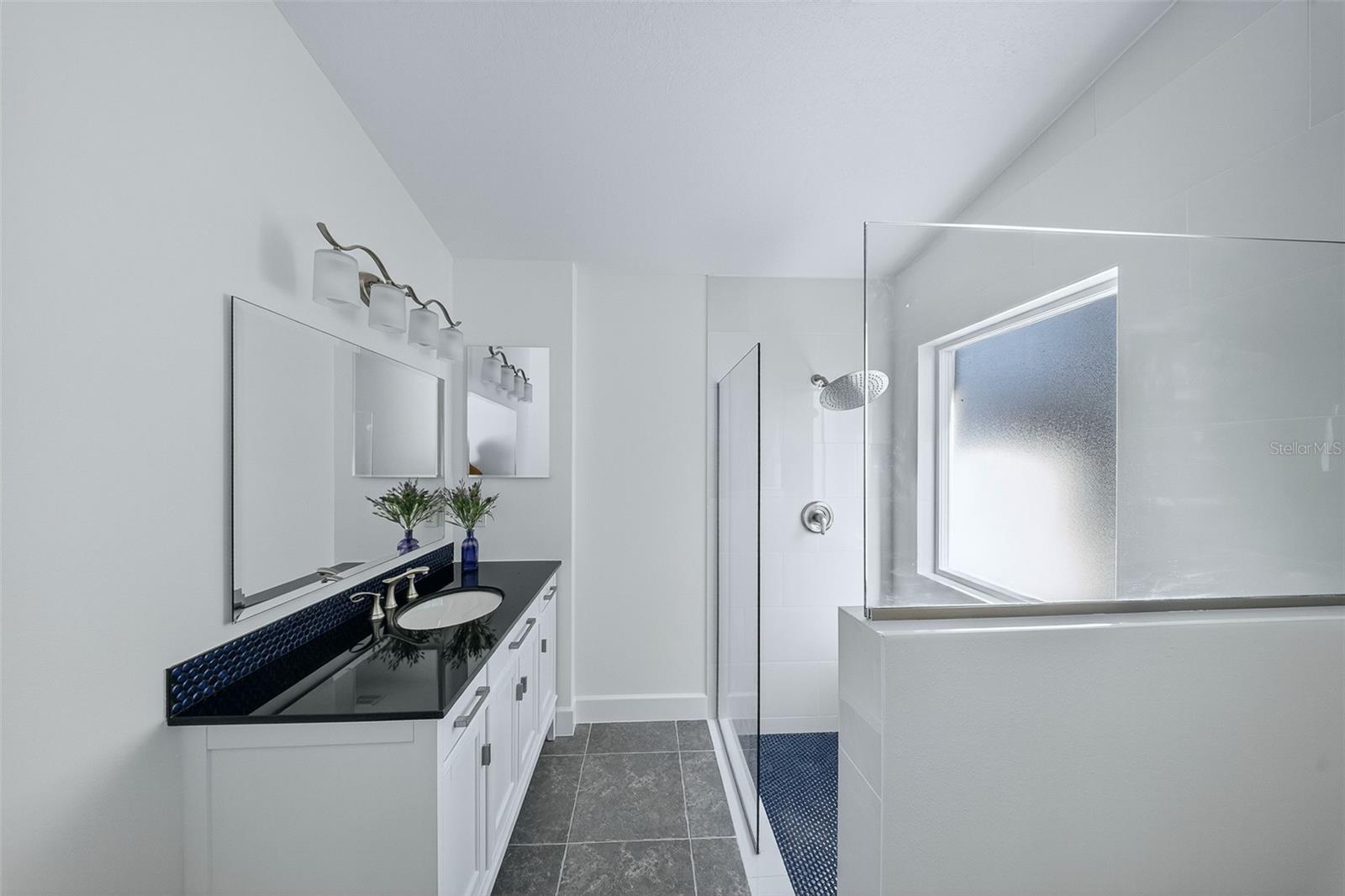 DEER RUN UNIT 16 - Residential