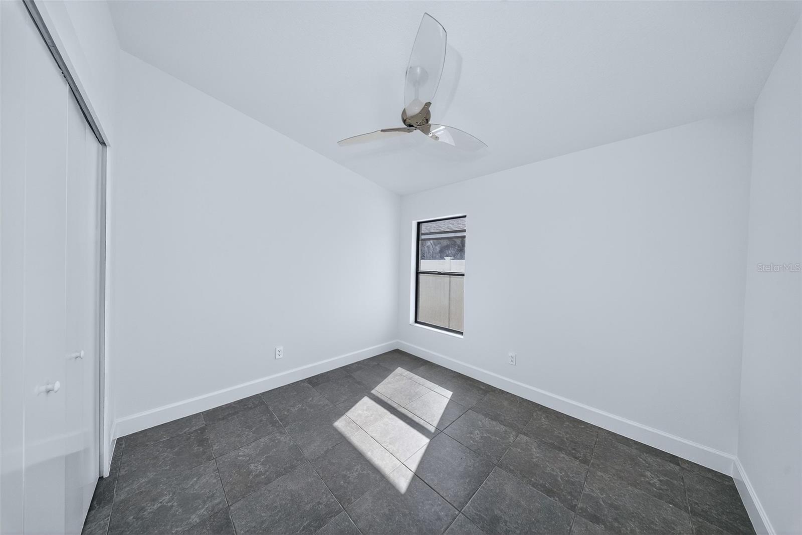 DEER RUN UNIT 16 - Residential