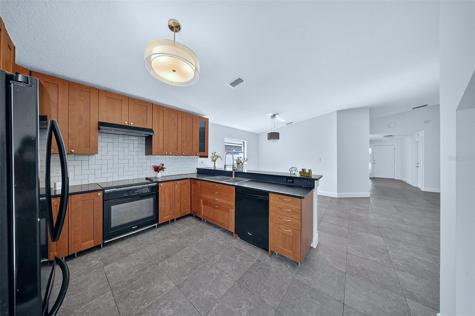 DEER RUN UNIT 16 - Residential