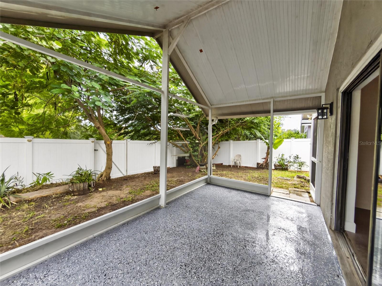 DEER RUN UNIT 16 - Residential