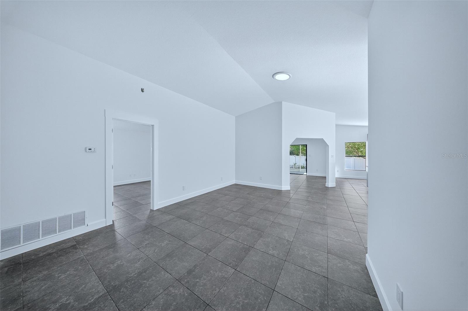 DEER RUN UNIT 16 - Residential