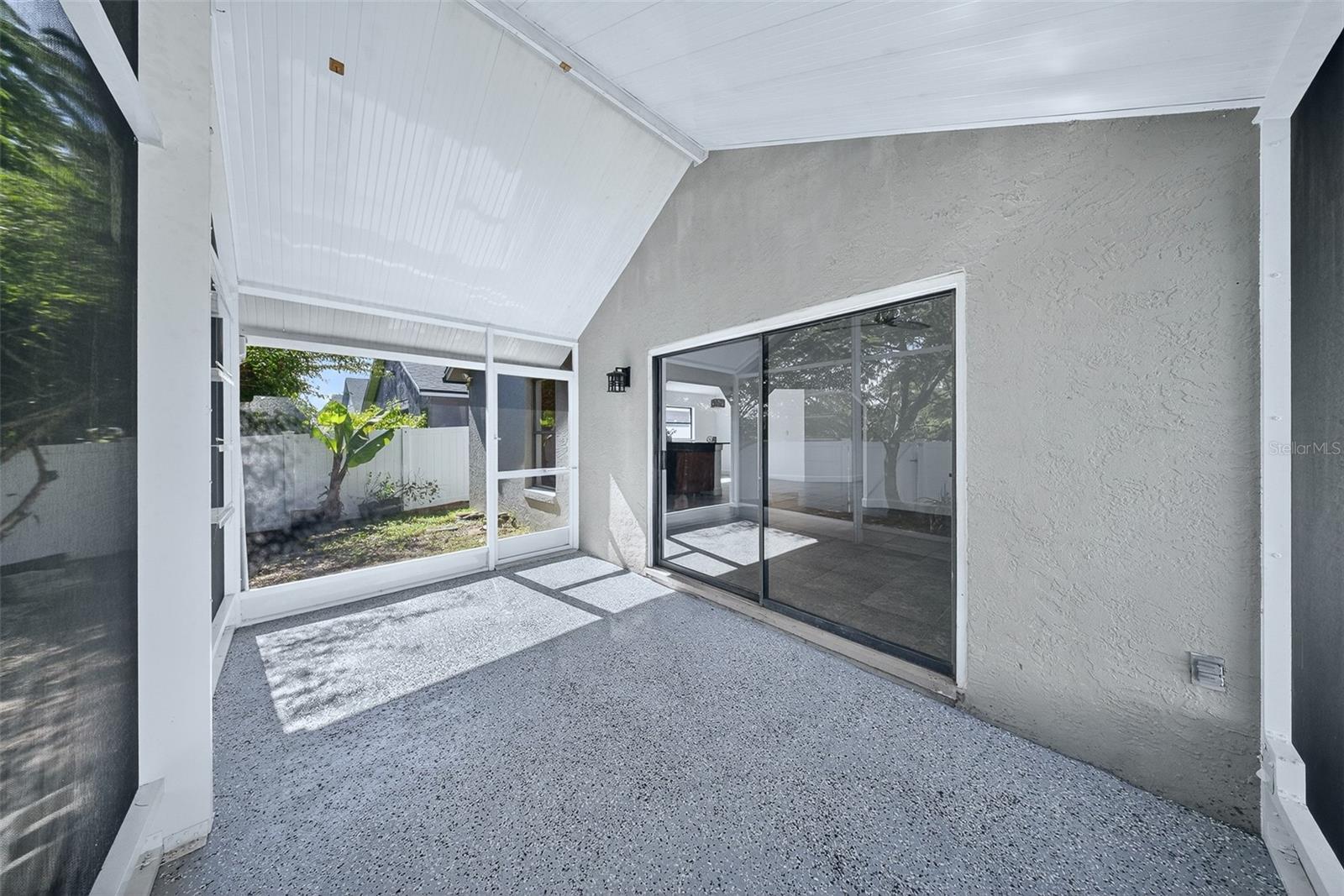 DEER RUN UNIT 16 - Residential