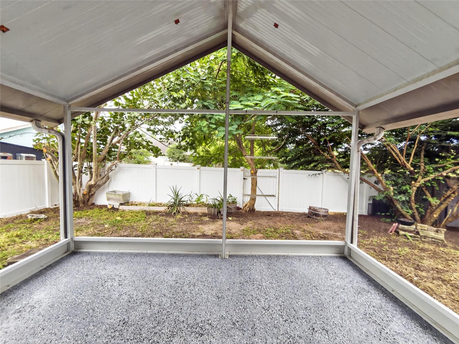 DEER RUN UNIT 16 - Residential