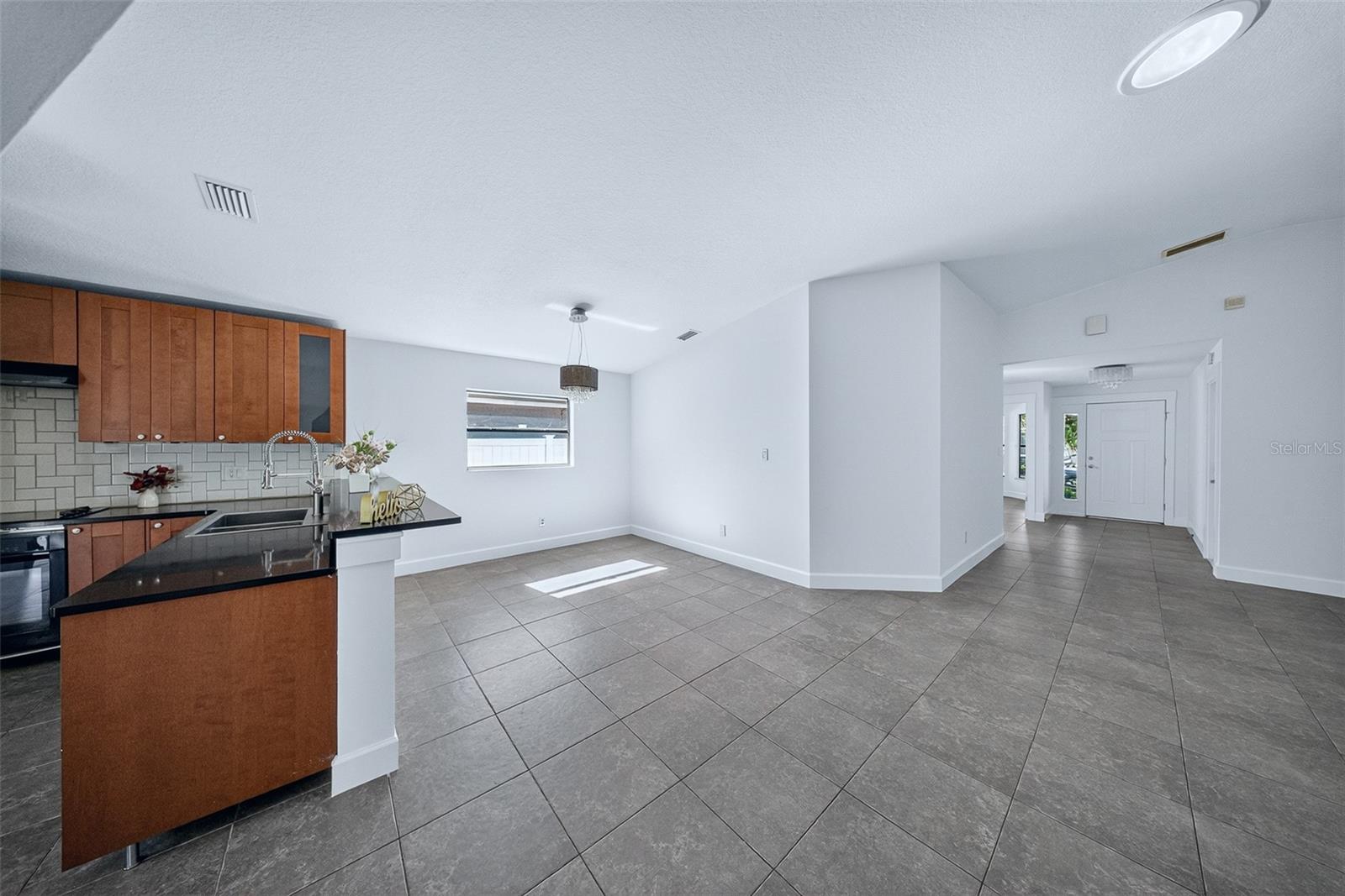 DEER RUN UNIT 16 - Residential