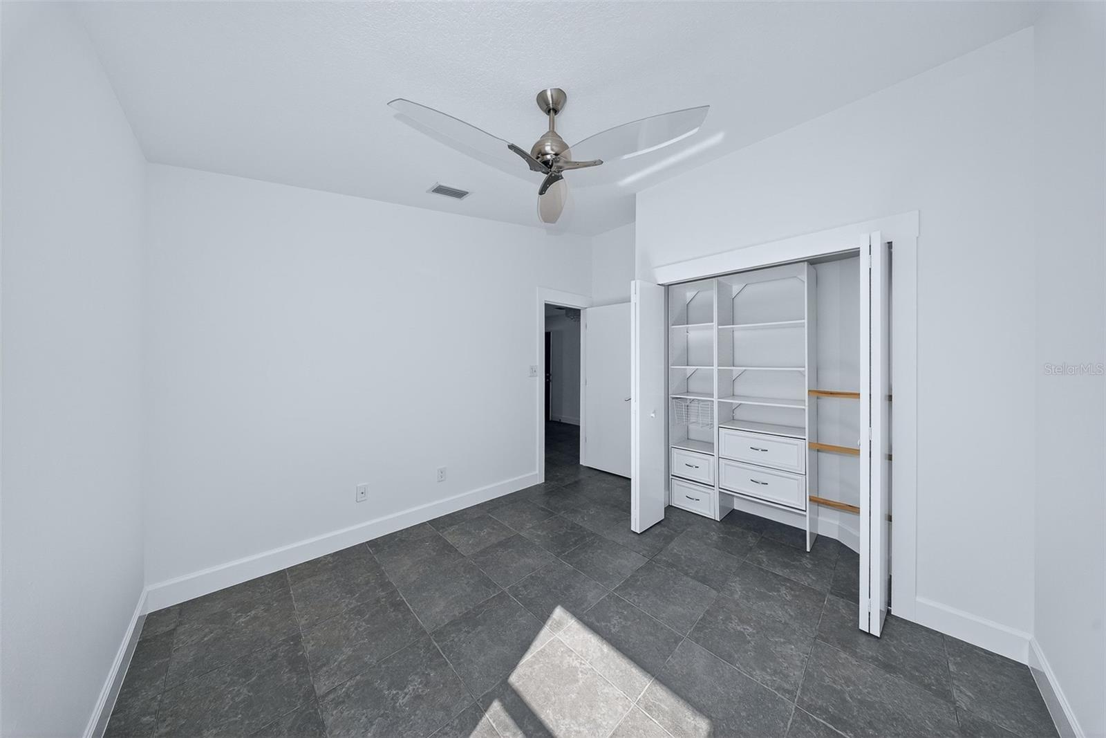 DEER RUN UNIT 16 - Residential