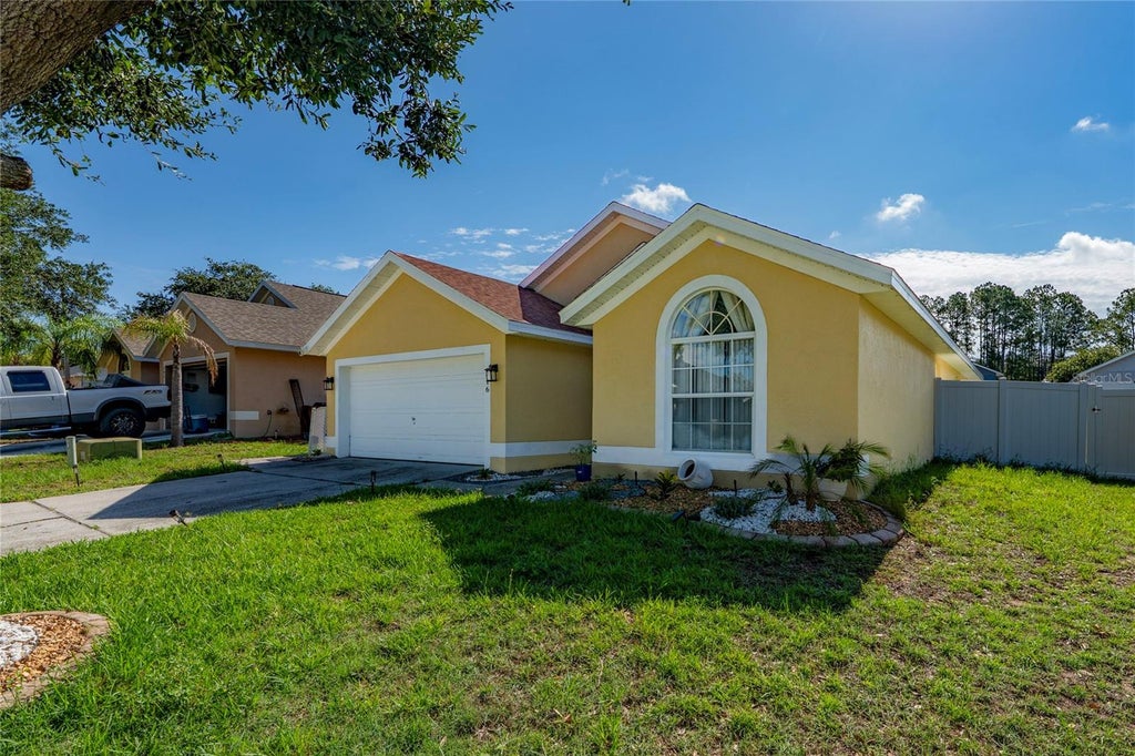 Photo of 316 Westscott Drive, Davenport, FL 33897 (MLS # S5153385)