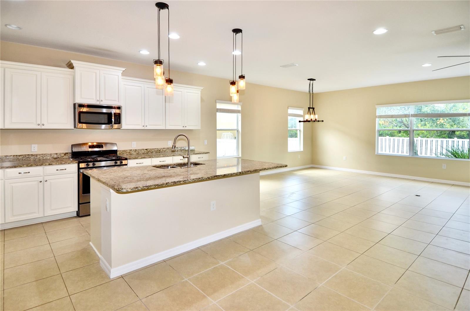 WINDWOOD - Residential